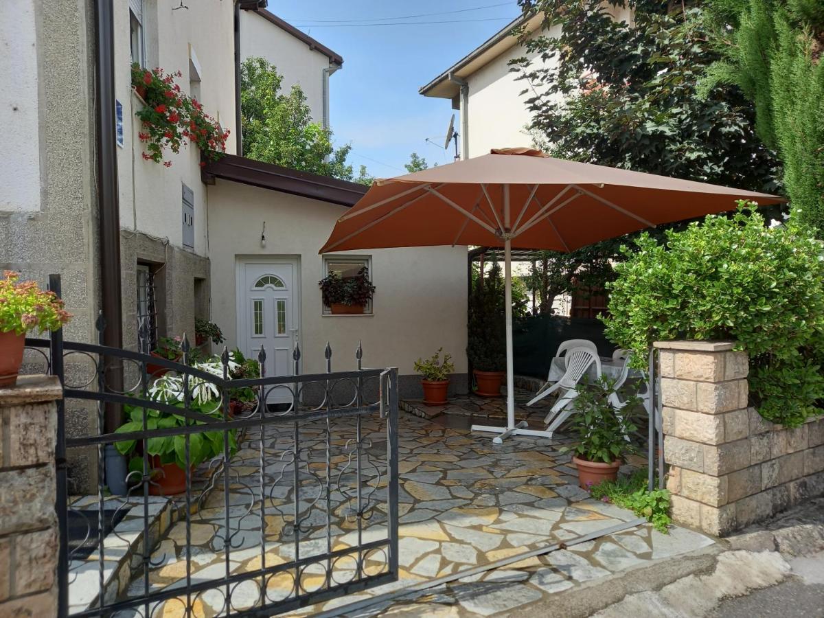 Apartment Mirko Охрид Екстериор снимка
