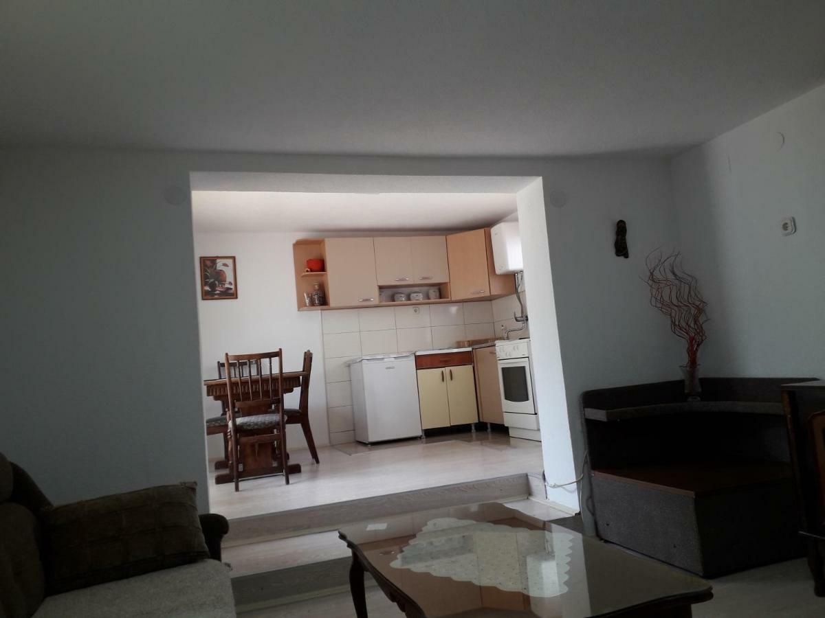 Apartment Mirko Охрид Екстериор снимка