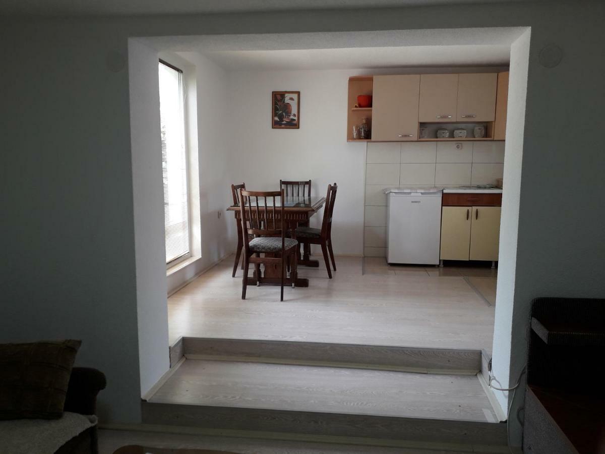 Apartment Mirko Охрид Екстериор снимка